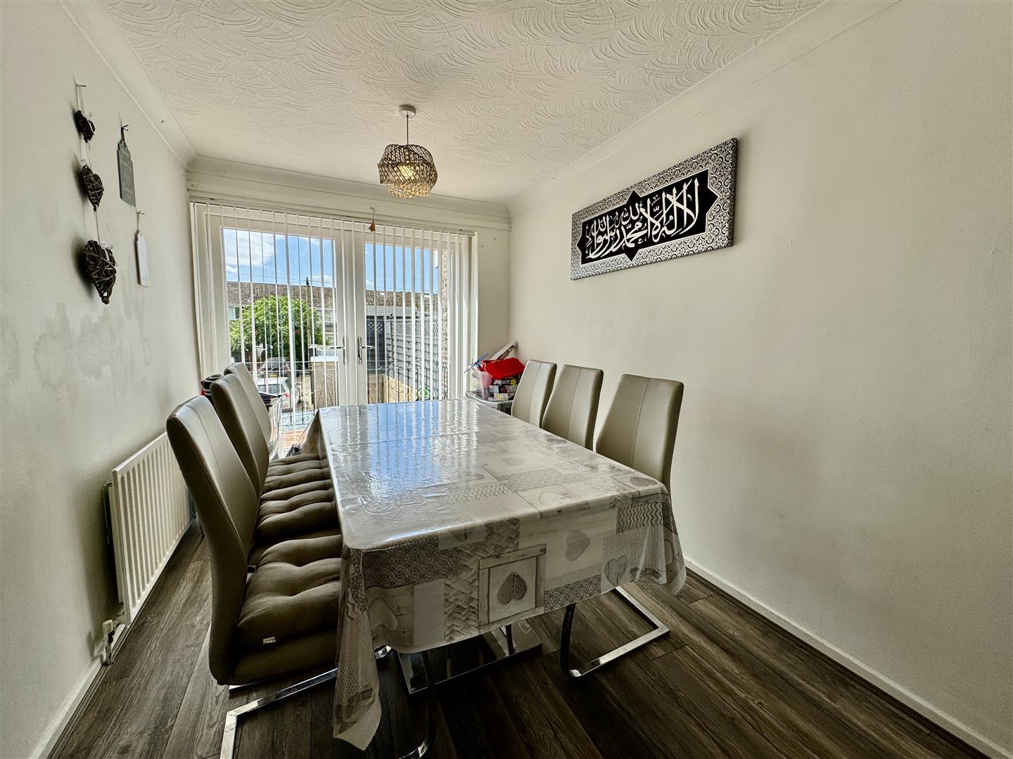 3 bed terraced house for sale in Victoria Court, Keighley, BD21 2SE  - Property Image 4