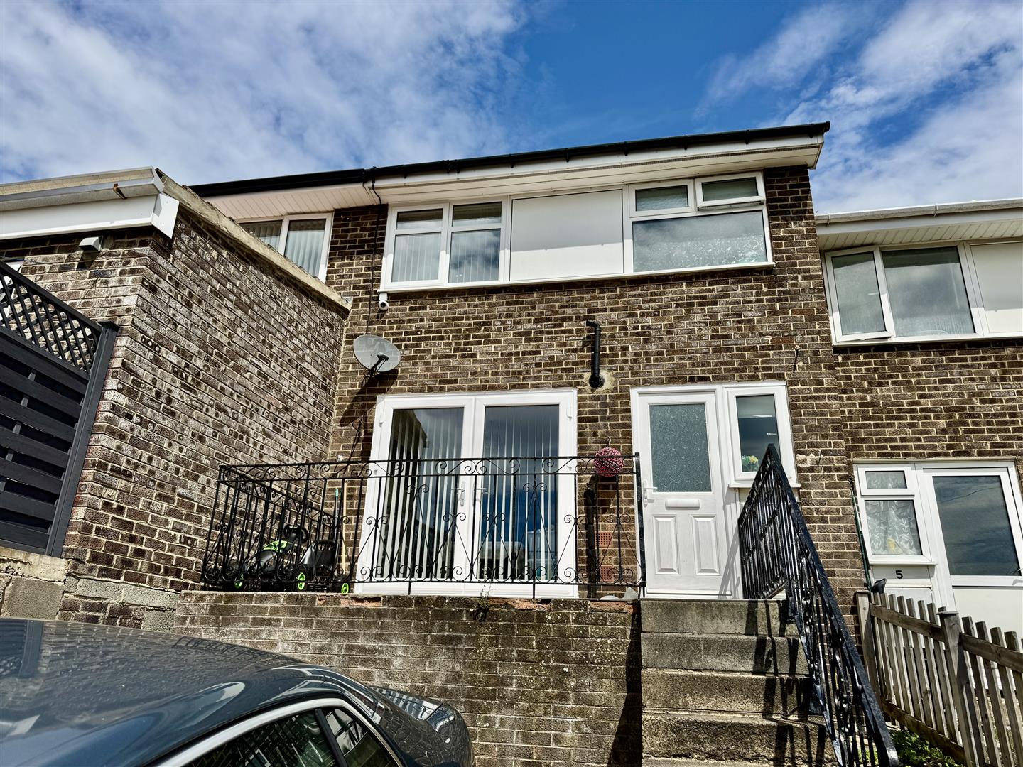 3 bed terraced house for sale in Victoria Court, Keighley, BD21 2SE  - Property Image 11