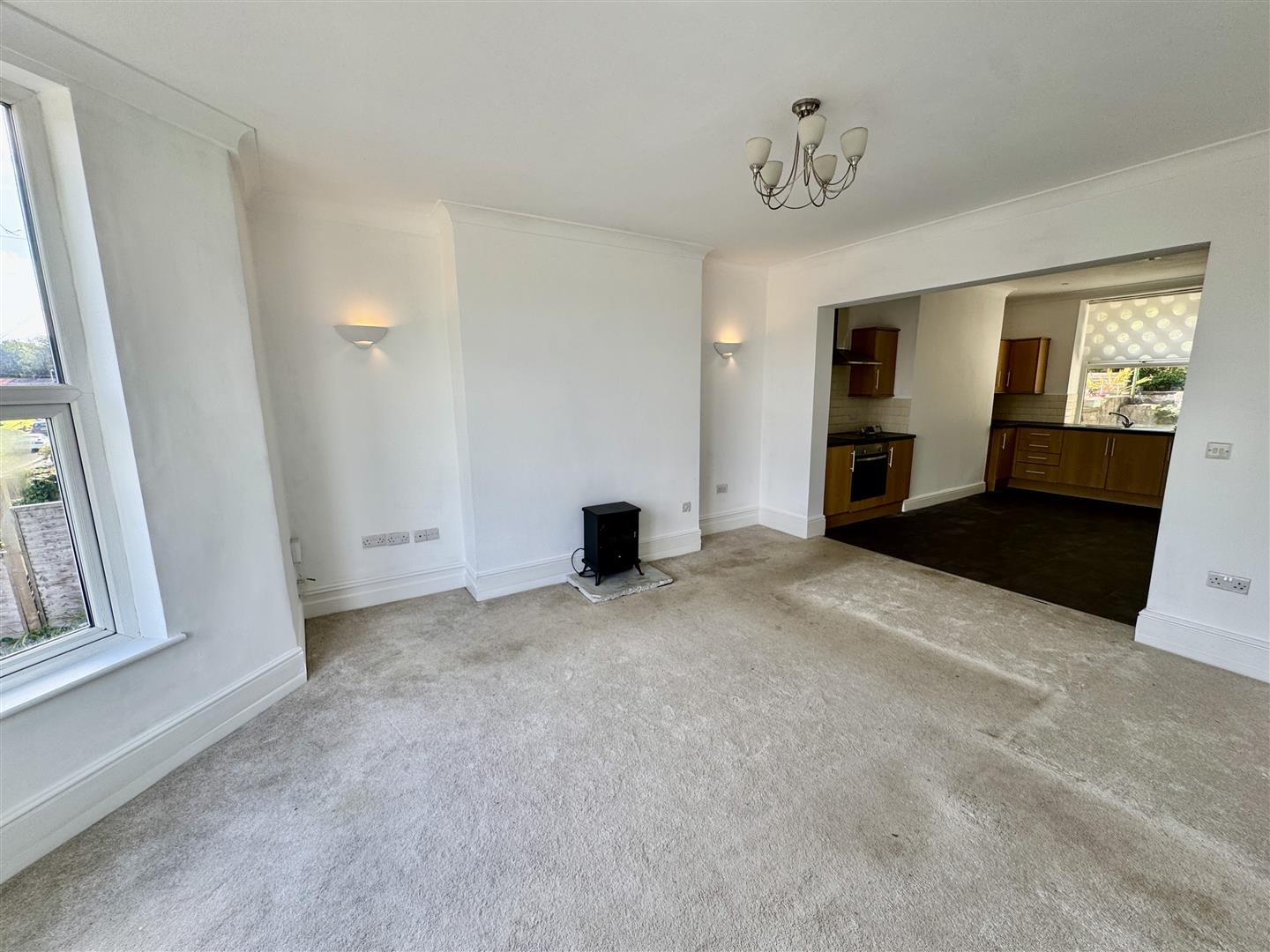 5 bed maisonette for sale in Elmwood Terrace, Keighley, BD22 7DP 2