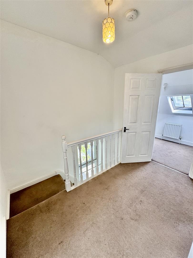 5 bed maisonette for sale in Elmwood Terrace, Keighley, BD22 7DP  - Property Image 21