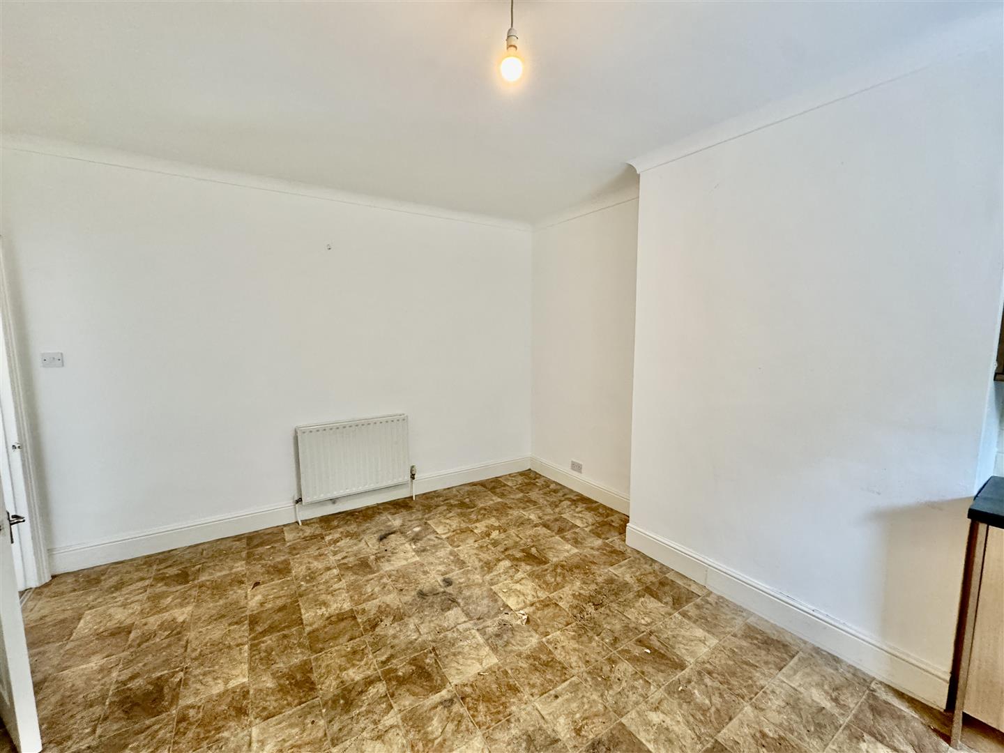 5 bed maisonette for sale in Elmwood Terrace, Keighley, BD22 7DP  - Property Image 16