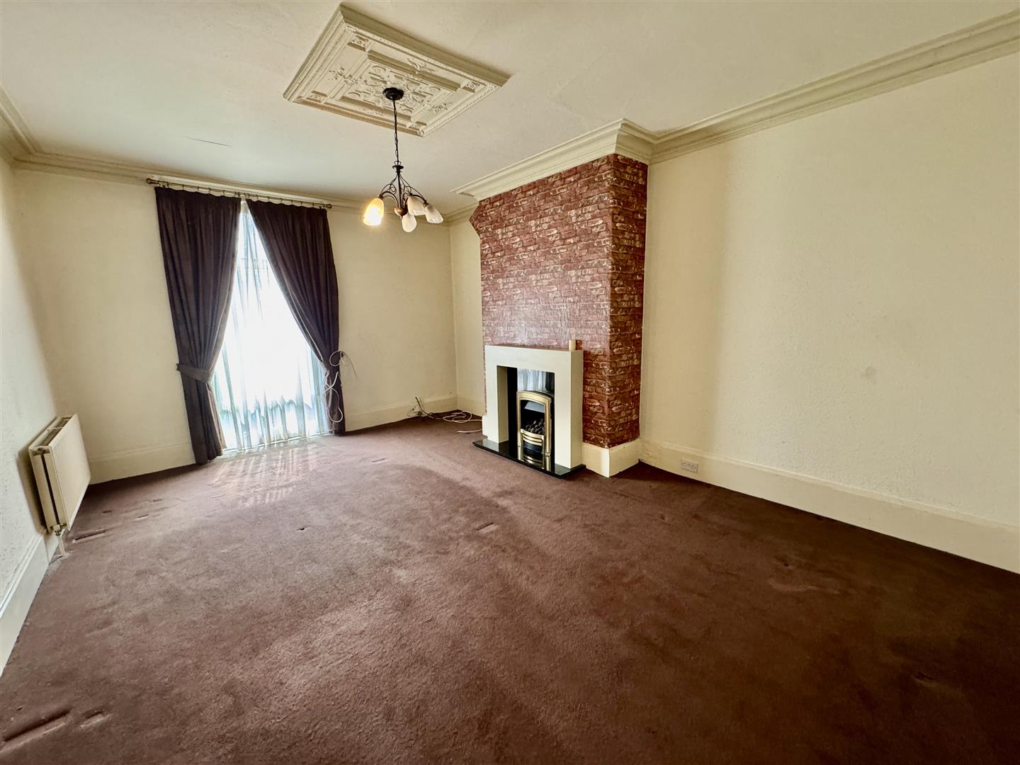 2 bed terraced house for sale in Charles Street, Bingley, BD16 4LA  - Property Image 5