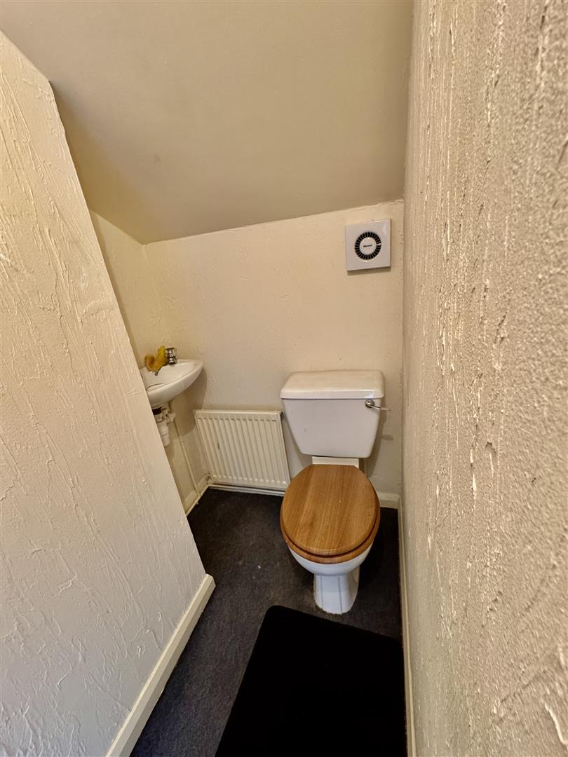 2 bed terraced house for sale in Charles Street, Bingley, BD16 4LA  - Property Image 9