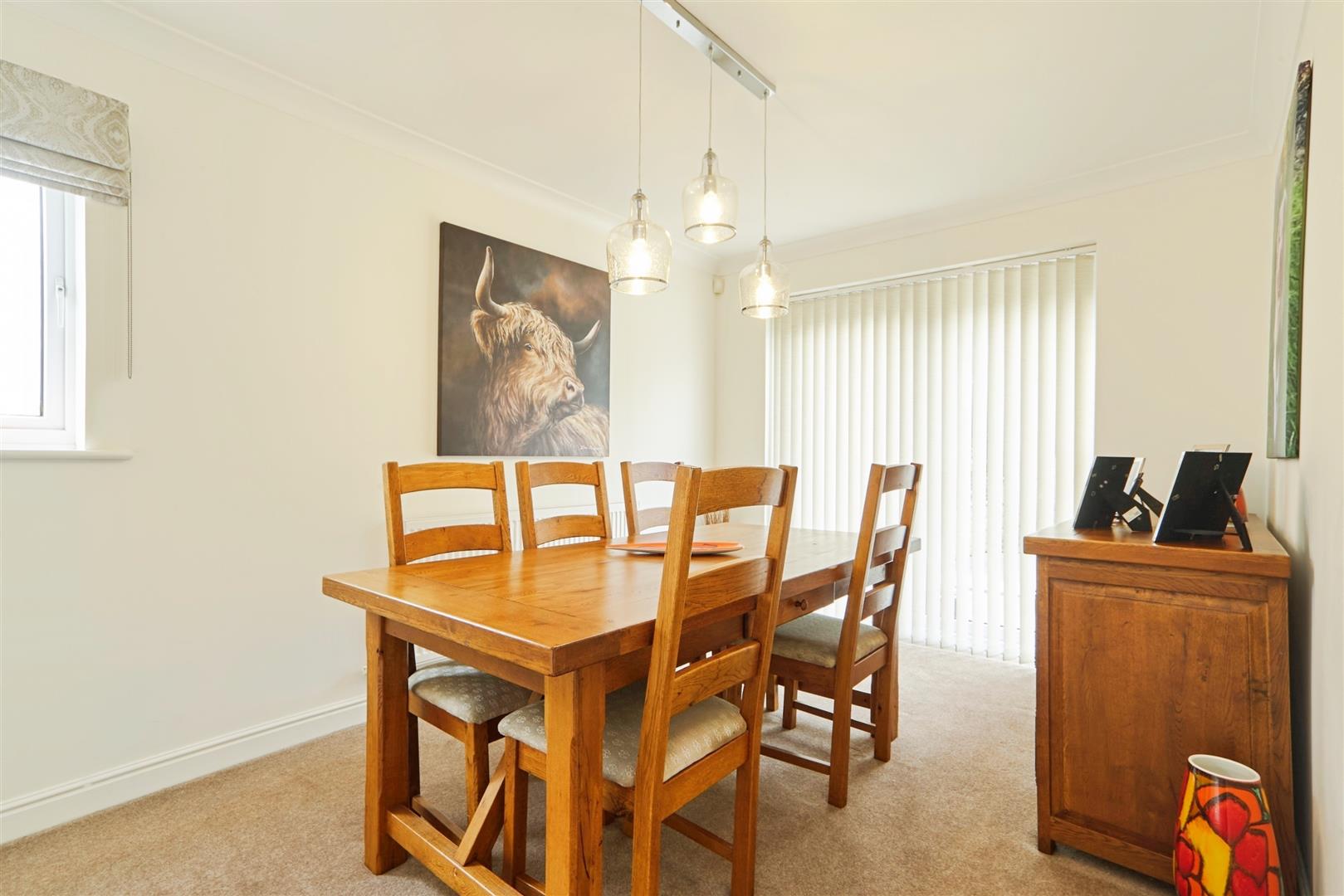 4 bed detached house for sale in Hayfields Close, Keighley, BD22 6SB  - Property Image 5