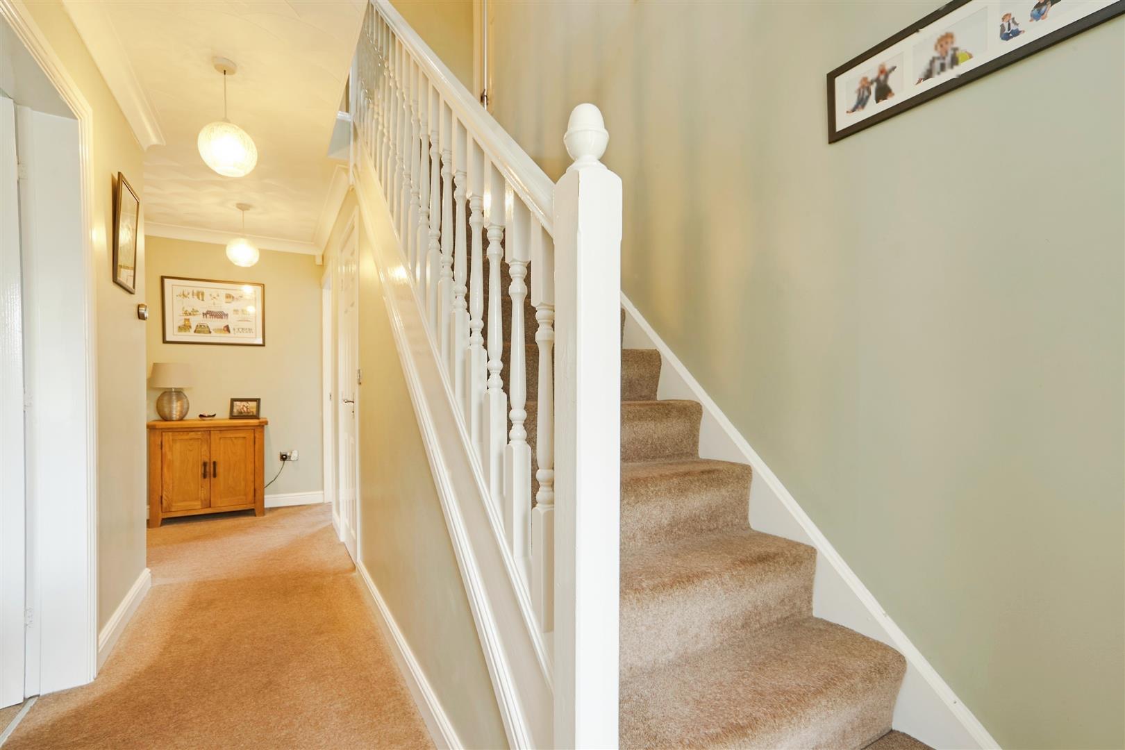 4 bed detached house for sale in Hayfields Close, Keighley, BD22 6SB 3