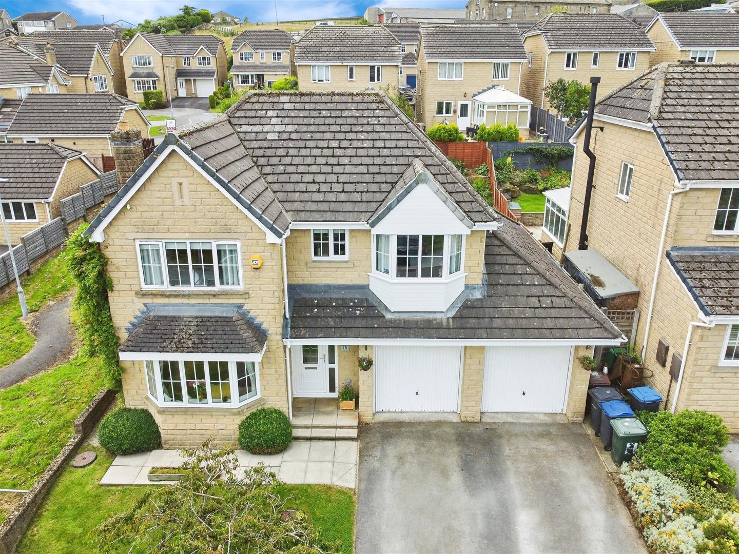 4 bed detached house for sale in Hayfields Close, Keighley, BD22 6SB  - Property Image 18