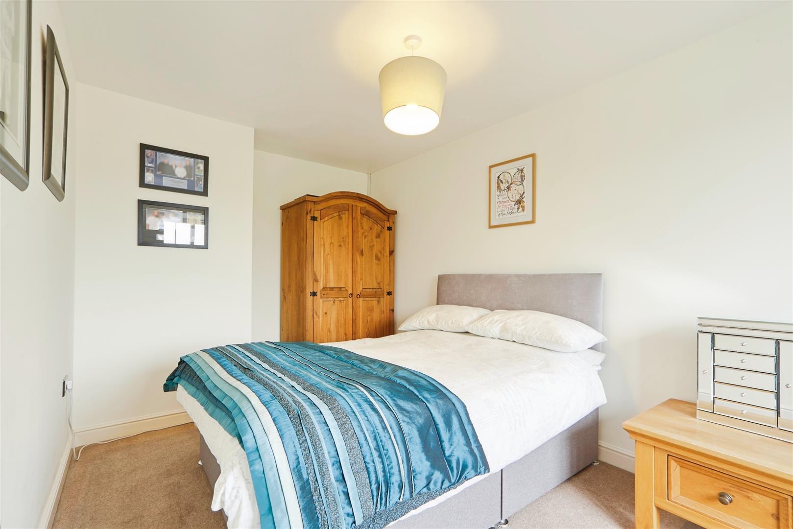 4 bed detached house for sale in Hayfields Close, Keighley, BD22 6SB  - Property Image 8