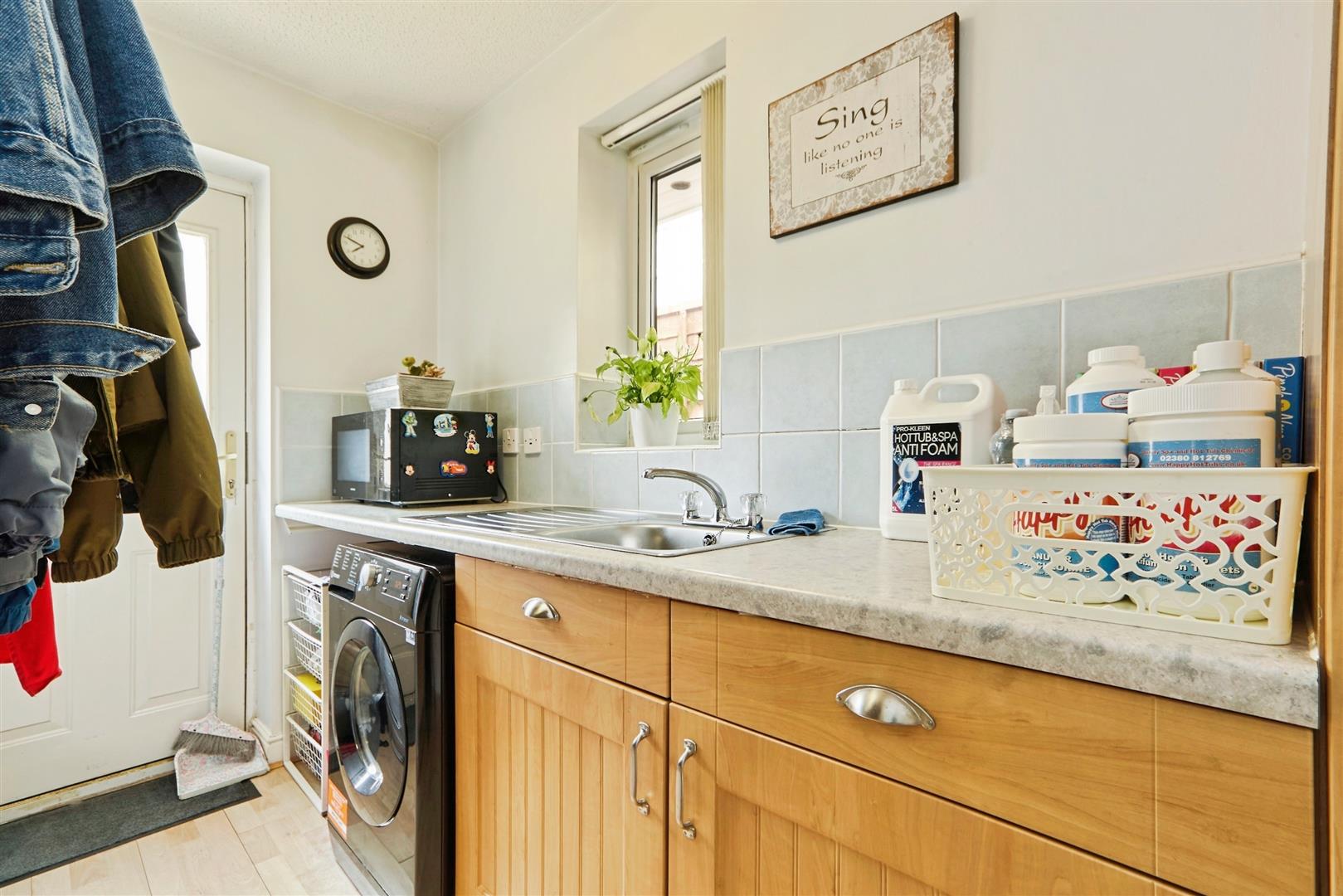 4 bed detached house for sale in Hayfields Close, Keighley, BD22 6SB 14