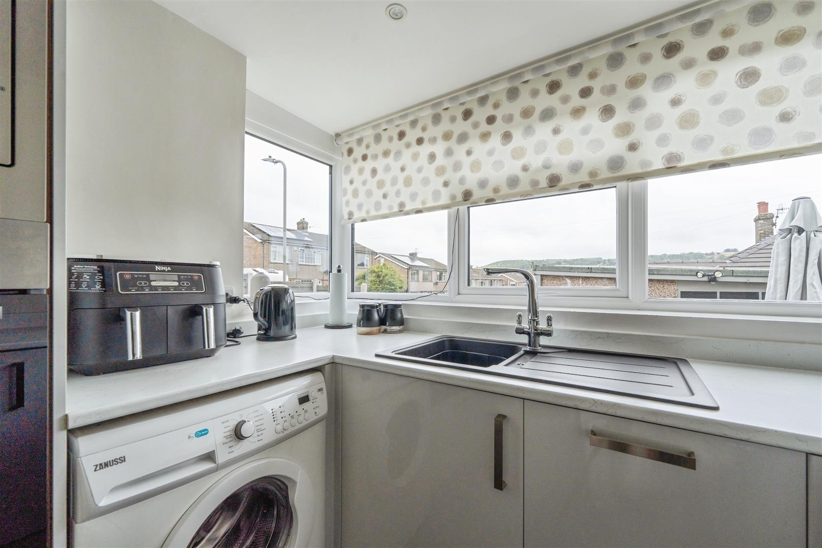 3 bed semi-detached house for sale in Lynndale Avenue, Cross Hills, Keighley, BD20 7DD  - Property Image 6