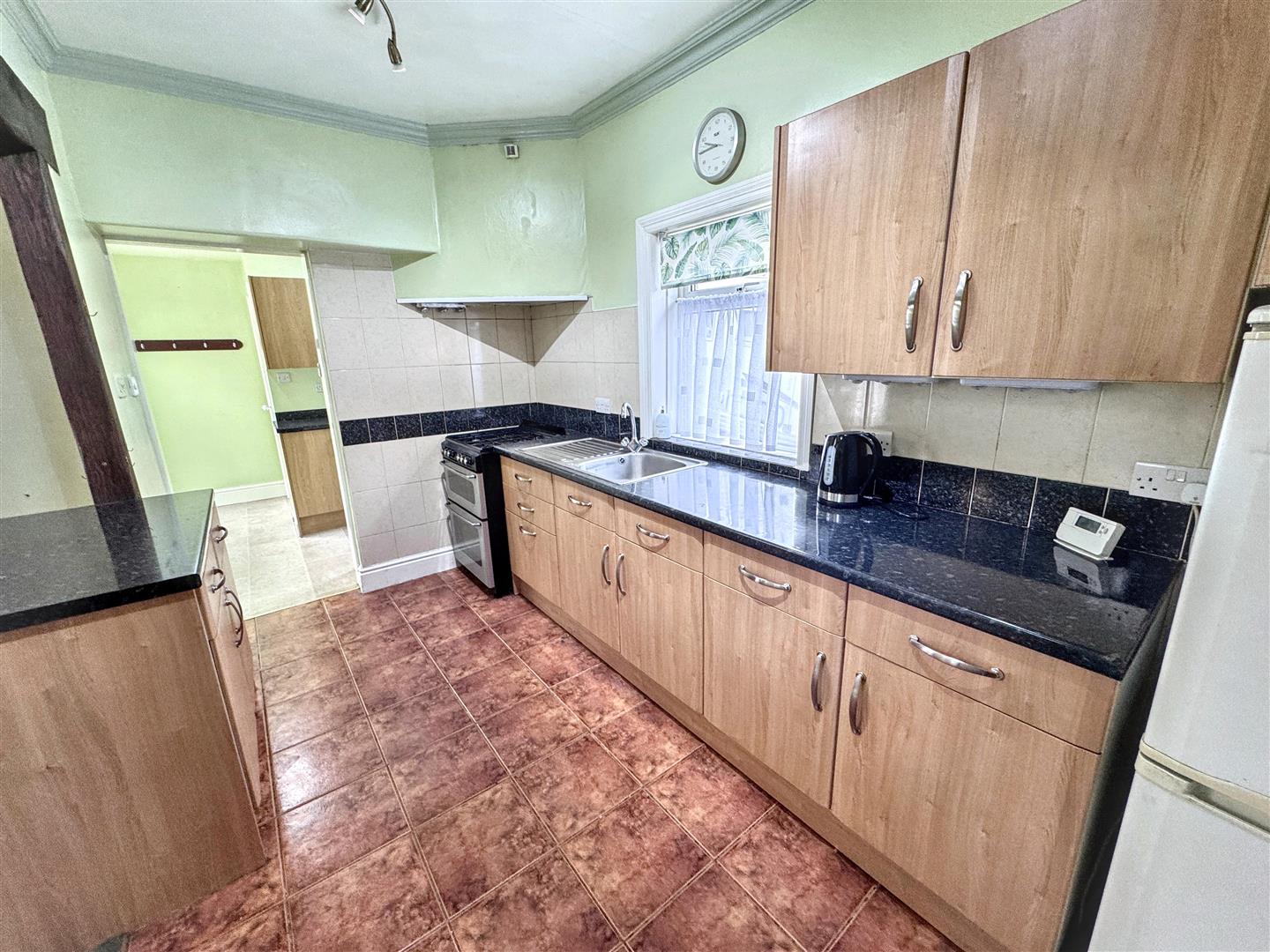 3 bed semi-detached house for sale in Bradford Road, Riddlesden, Keighley 2