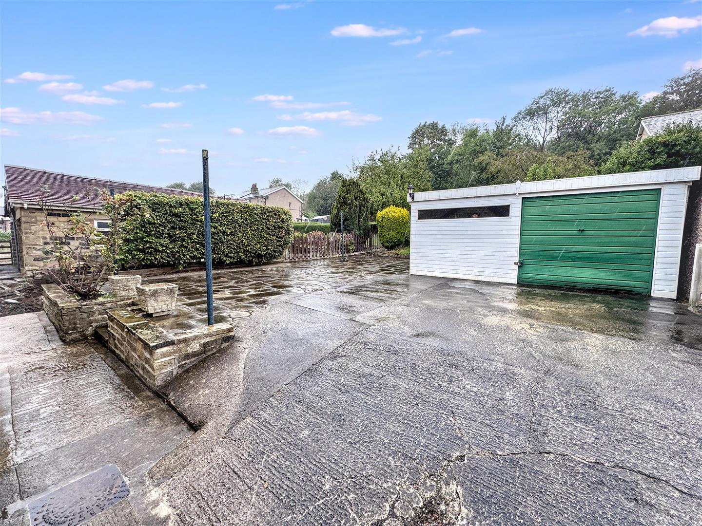 3 bed semi-detached house for sale in Bradford Road, Riddlesden, Keighley 16
