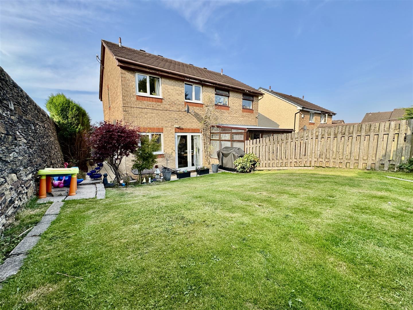 3 bed semi-detached house for sale in Felbrigg Avenue, Keighley, BD22 6BA  - Property Image 12