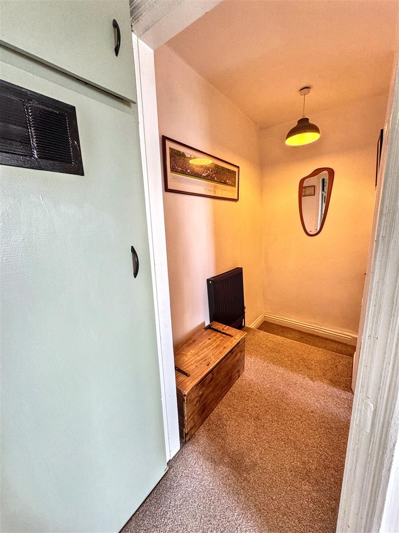 2 bed terraced house for sale in Vernon Place, Queensbury, BD13 2DN  - Property Image 8