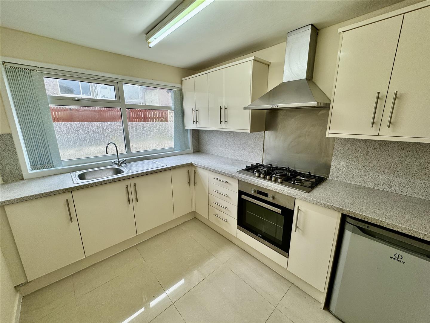2 bed semi-detached house for sale in Sunnyhill Grove, Keighley, BD21 1RU  - Property Image 2