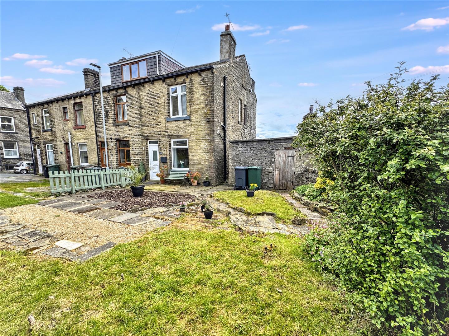 1 bed end of terrace house for sale in Apsley Terrace, Oakworth, BD22 7HF 3