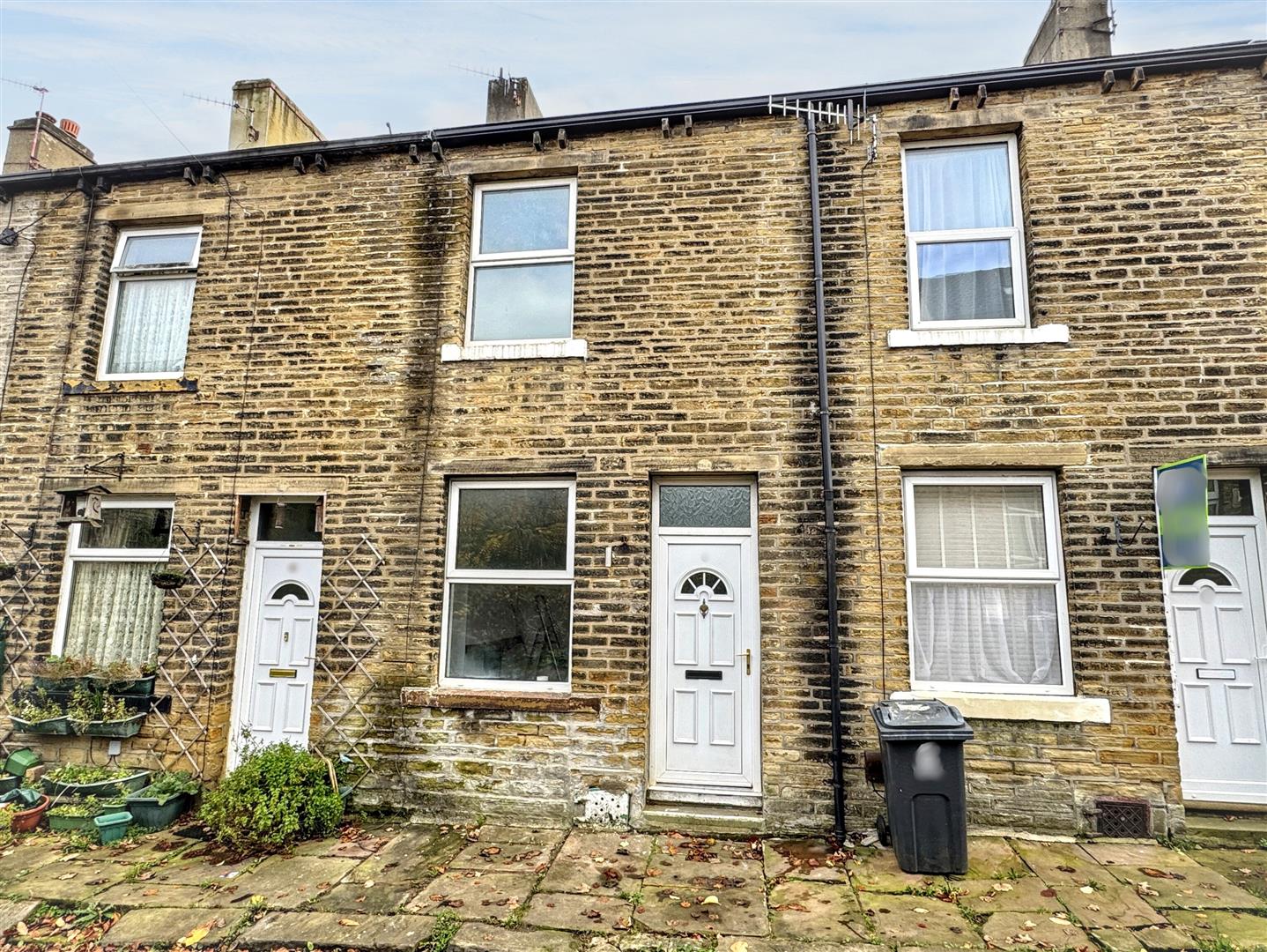 1 bed terraced house for sale in Pickles Street, Keighley, BD21 1EL - Property Image 1