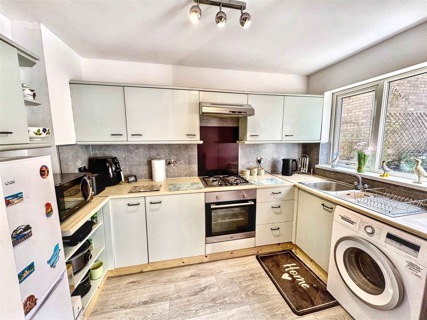 3 bed semi-detached house for sale in Felbrigg Avenue, Keighley, BD22 6BA  - Property Image 4