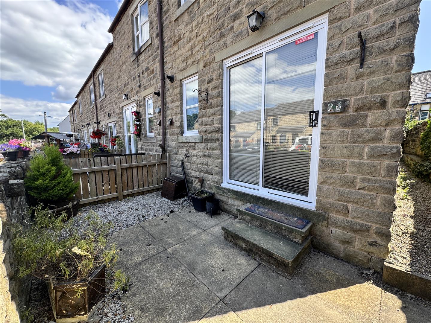 2 bed end of terrace house for sale in Long Lane, Harden, Bingley, BD16 1HP  - Property Image 4