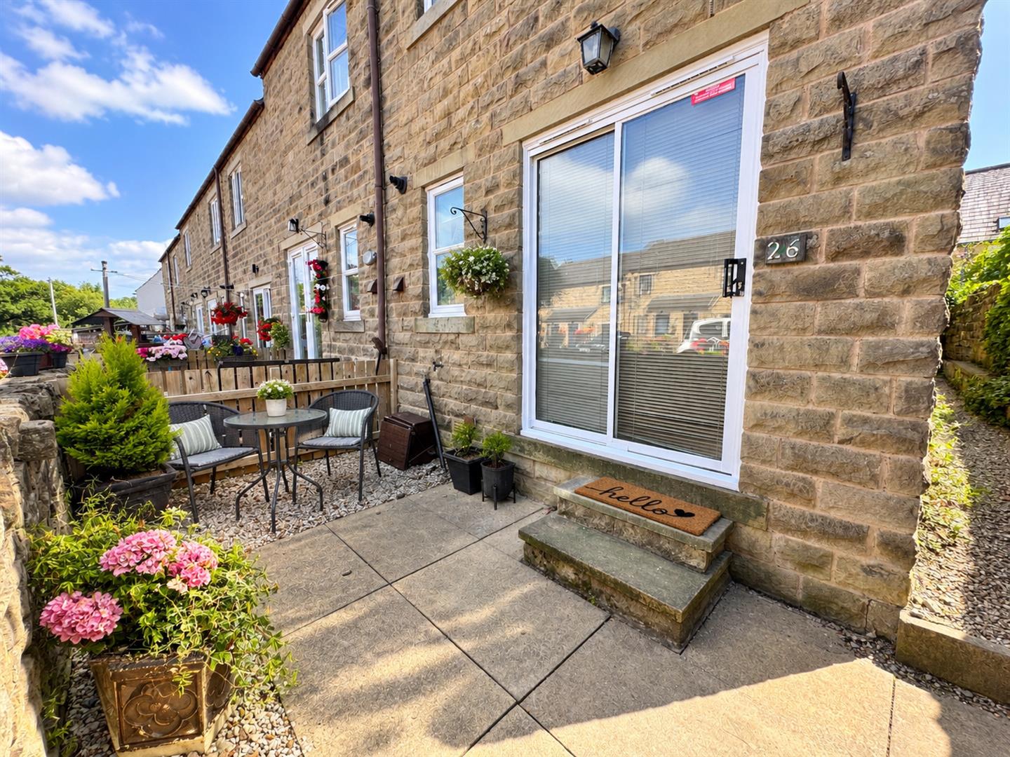 2 bed end of terrace house for sale in Long Lane, Harden, Bingley, BD16 1HP  - Property Image 4