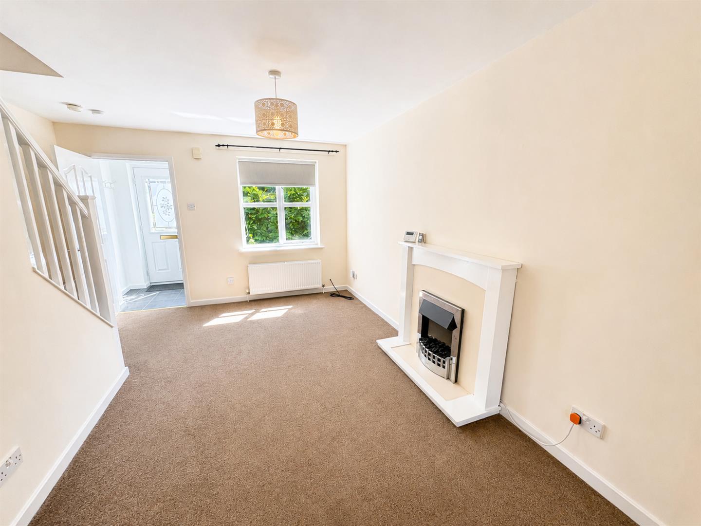2 bed end of terrace house for sale in Long Lane, Harden, Bingley, BD16 1HP  - Property Image 3