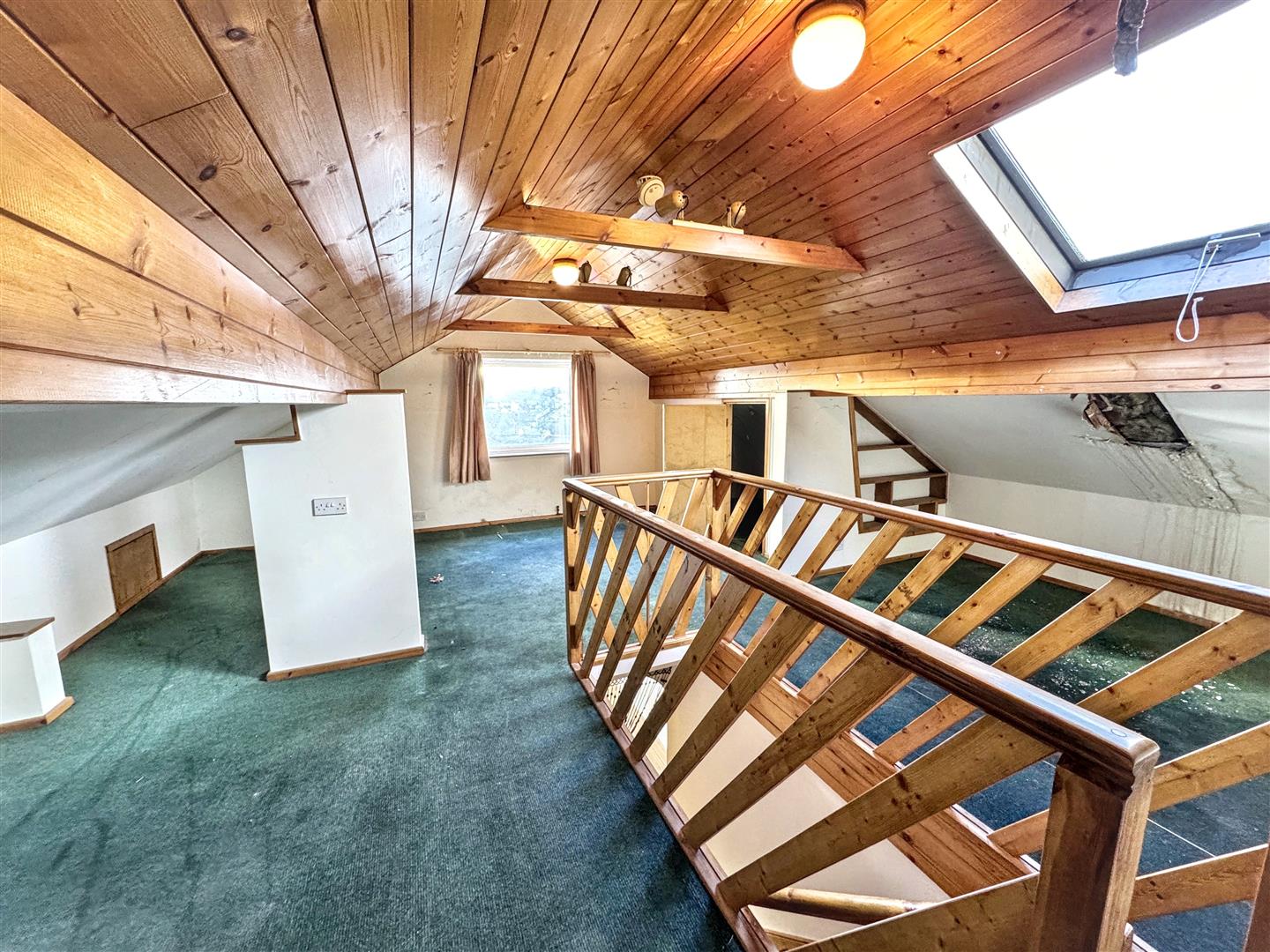 3 bed semi-detached bungalow for sale in Brow Top Road, Cross Roads, Keighley, BD22 9PH  - Property Image 3