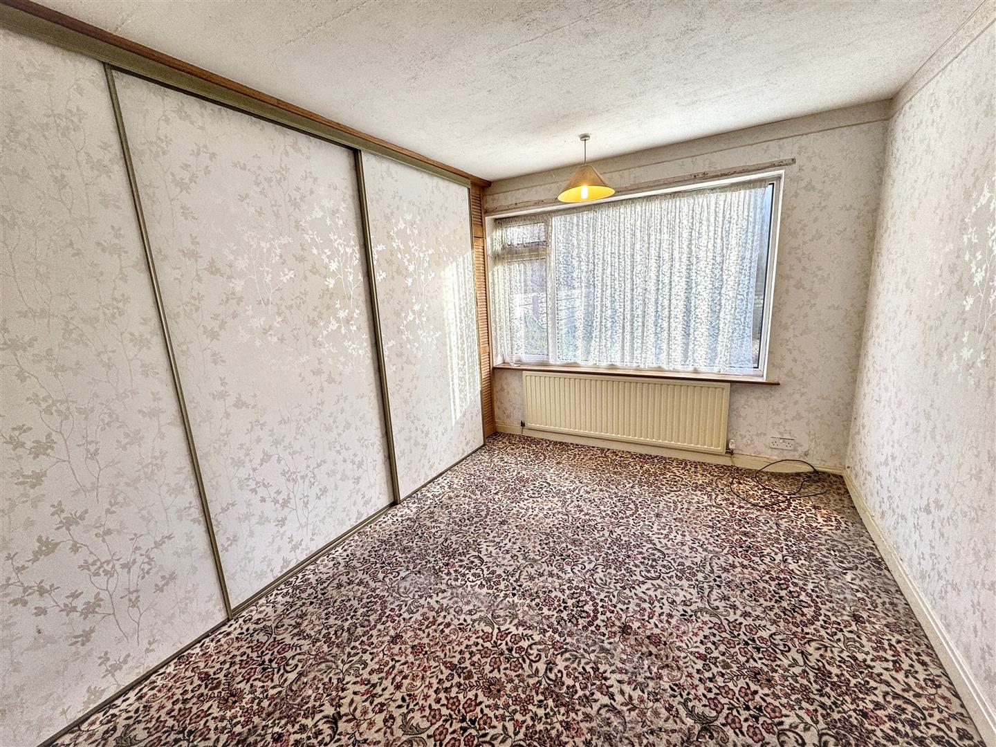 3 bed semi-detached bungalow for sale in Brow Top Road, Cross Roads, Keighley, BD22 9PH  - Property Image 5