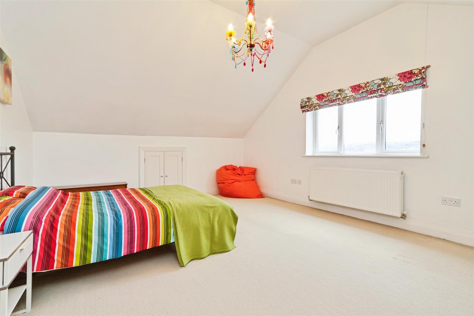 6 bed detached house for sale in Ghyll Wood Drive, Bingley, BD16 1NF  - Property Image 19