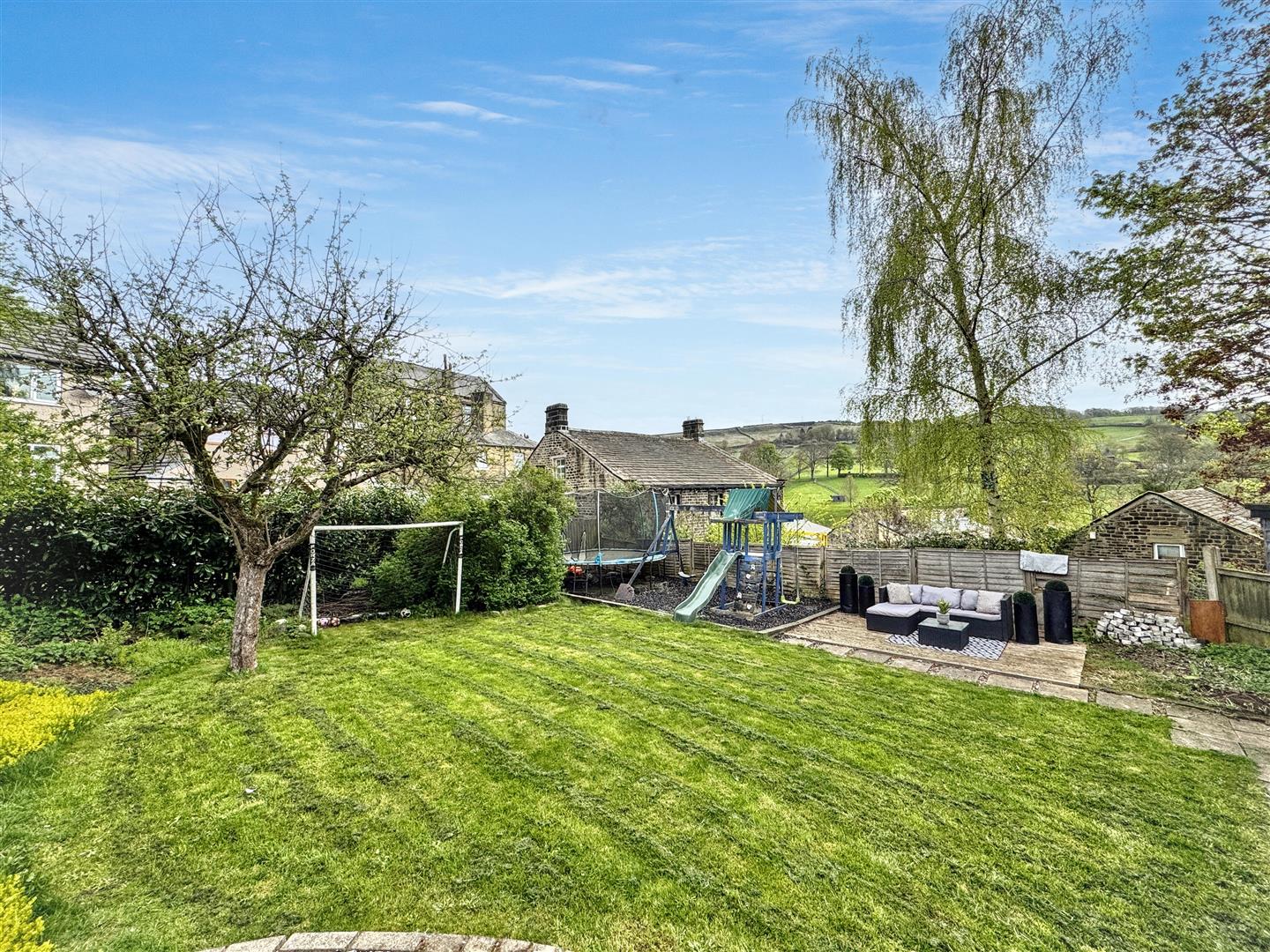 3 bed semi-detached house for sale in Otley Mount, East Morton, Keighley, BD20 5TD  - Property Image 4