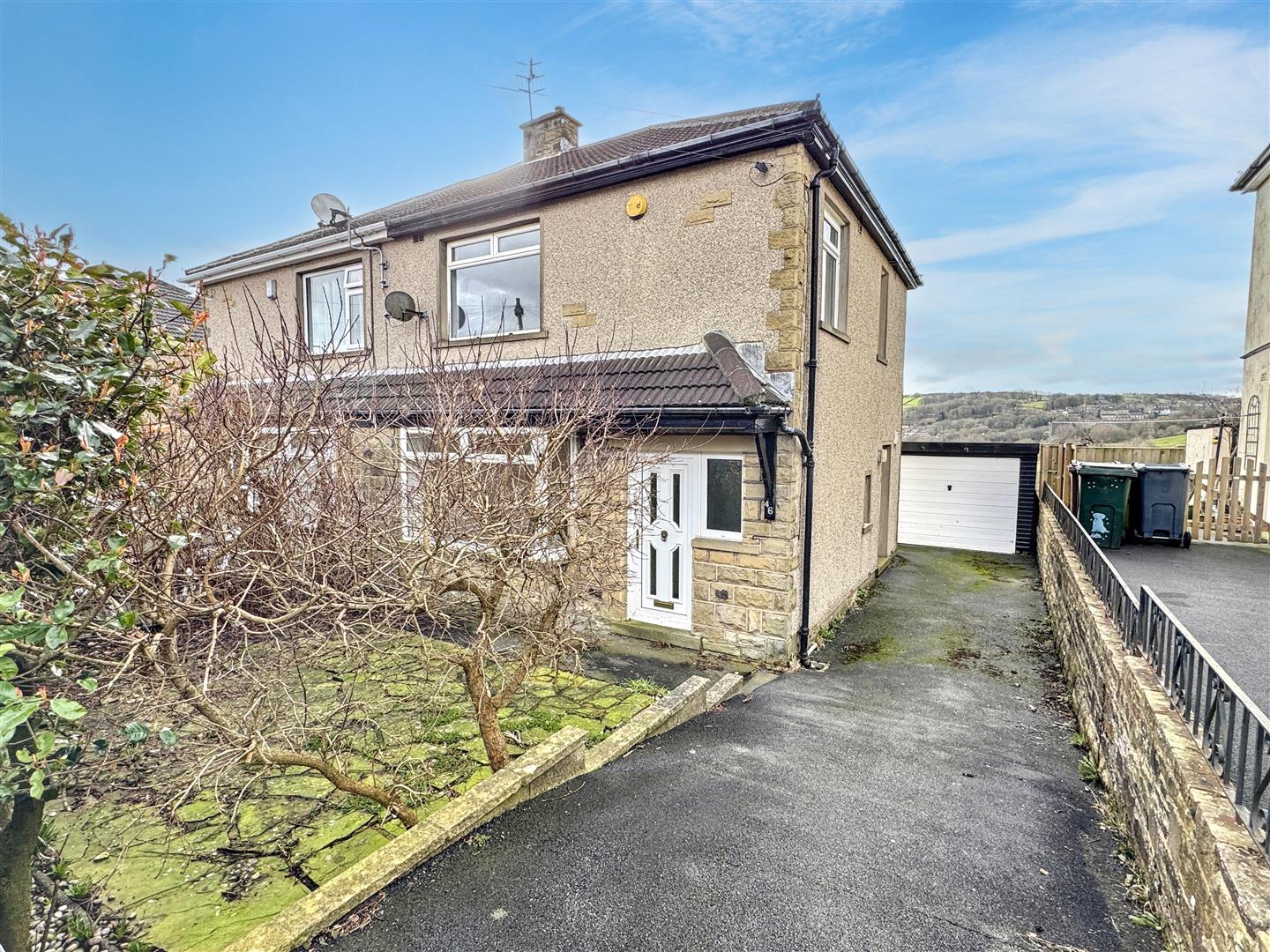 3 bed semi-detached house for sale in Lawcliffe Crescent, Haworth, Keighley. BD22 8RD  - Property Image 1