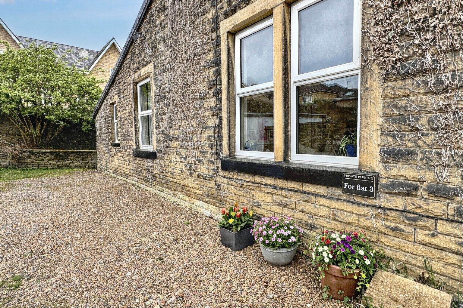 1 bed flat for sale in Bromley Road, Bingley, BD16 4DA 6