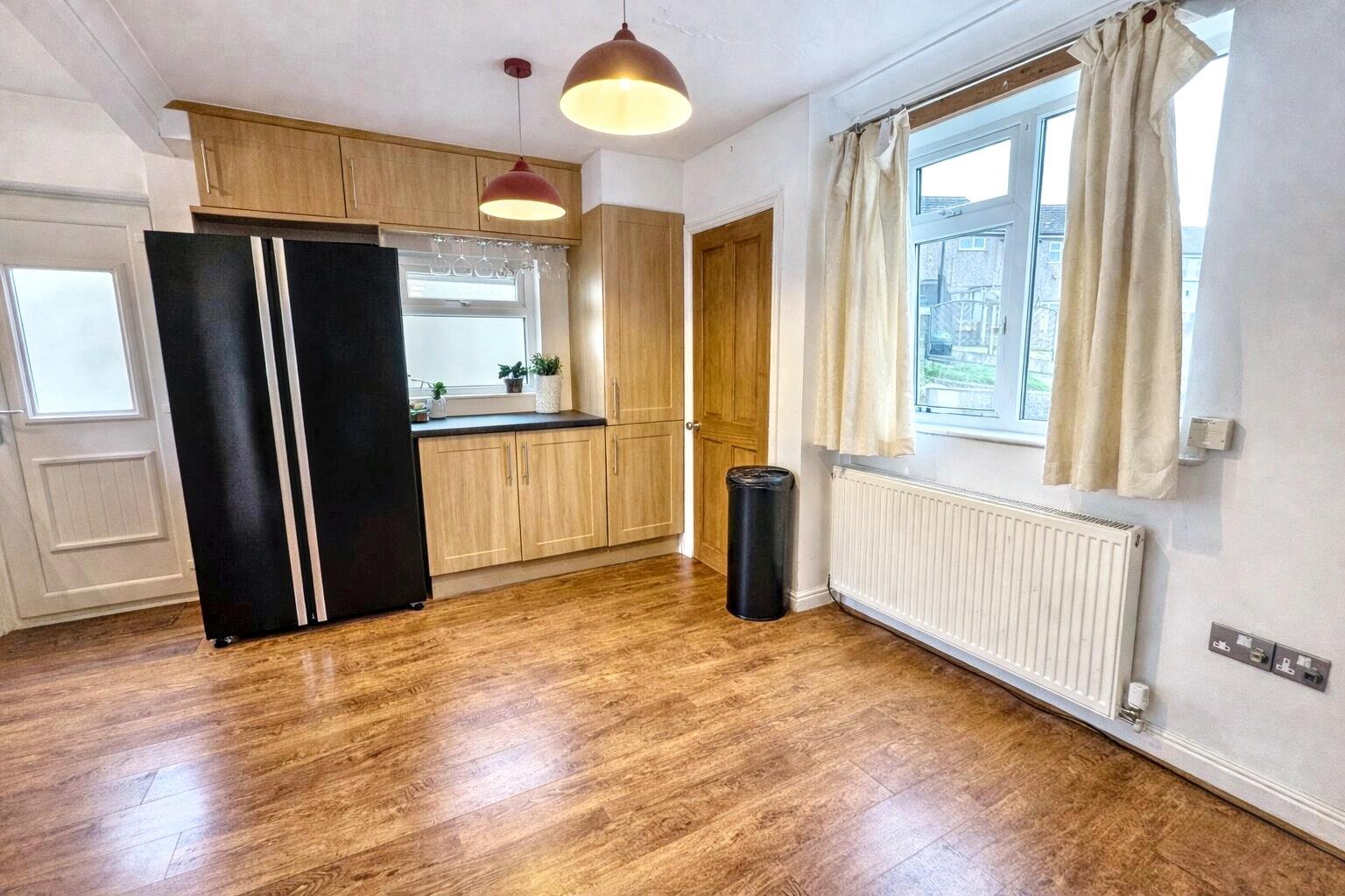 3 bed semi-detached house for sale in Heather View, Skipton, BD23 2SD  - Property Image 8