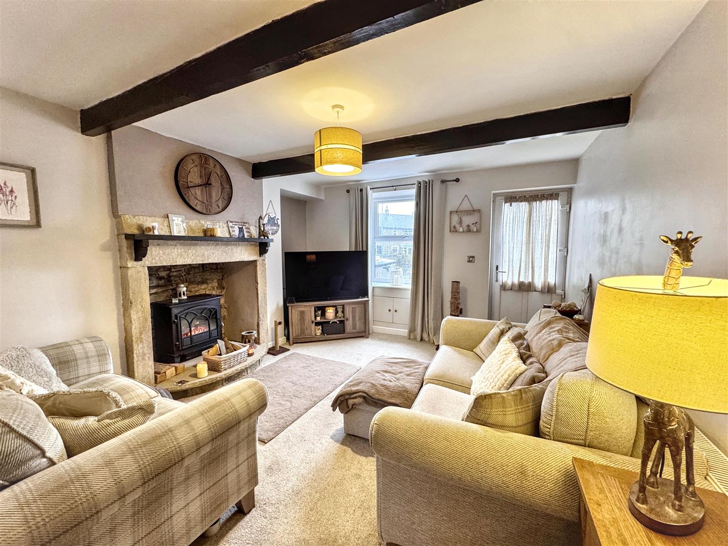 2 bed cottage for sale in Church Street, Oakworth, Keighley, BD22 7PP  - Property Image 2