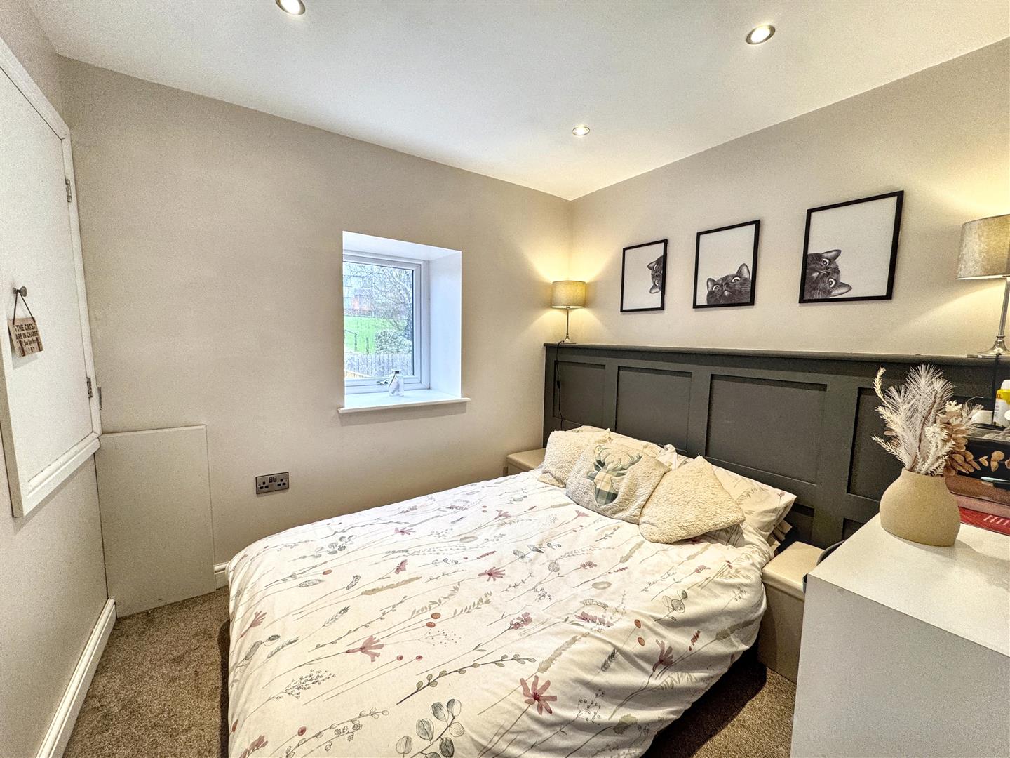 2 bed cottage for sale in Church Street, Oakworth, Keighley, BD22 7PP  - Property Image 9