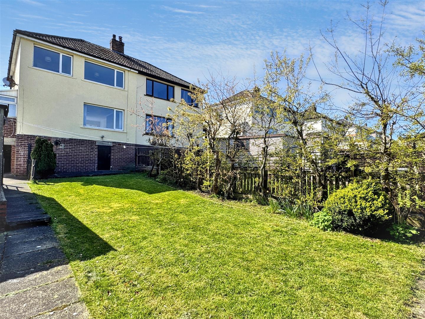 3 bed semi-detached house for sale in Westburn Avenue, Keighley, BD22 6LA 3