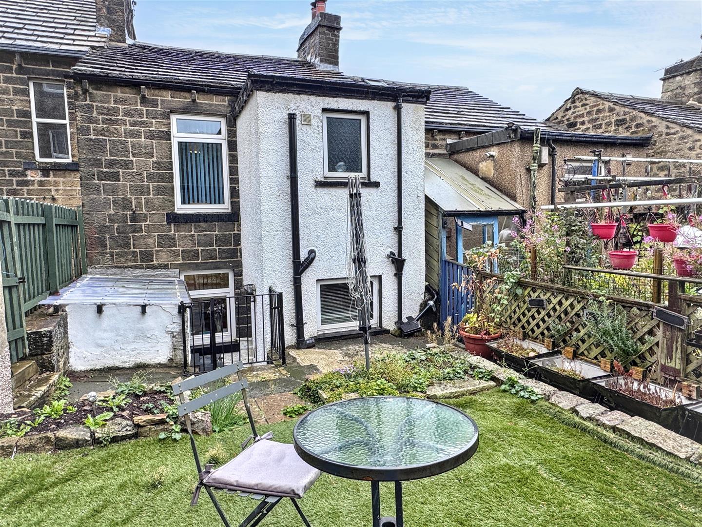2 bed terraced house for sale in Lidget, Oakworth, Keighley, BD22 7HH 9