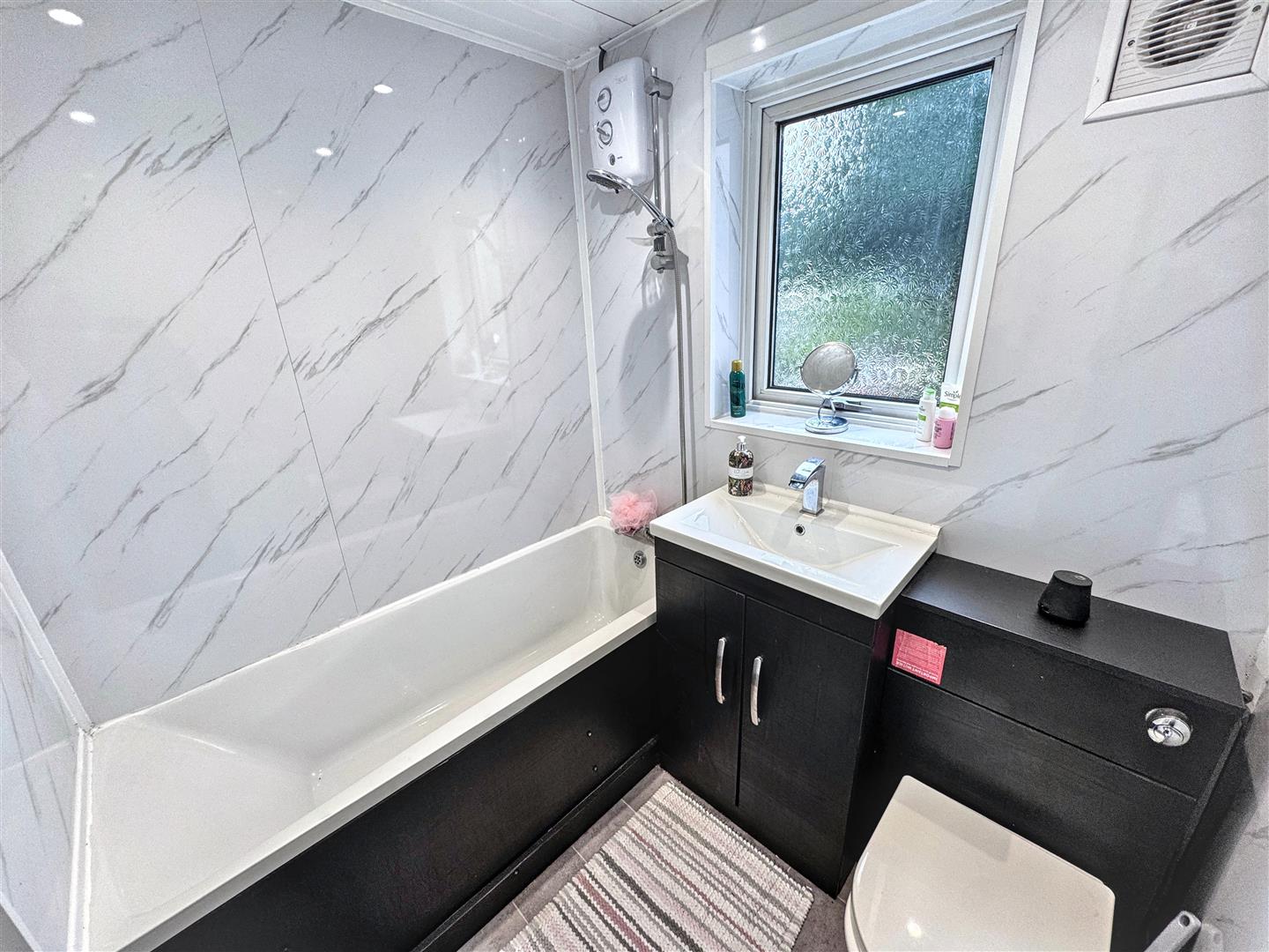 2 bed terraced house for sale in Lidget, Oakworth, Keighley, BD22 7HH  - Property Image 8