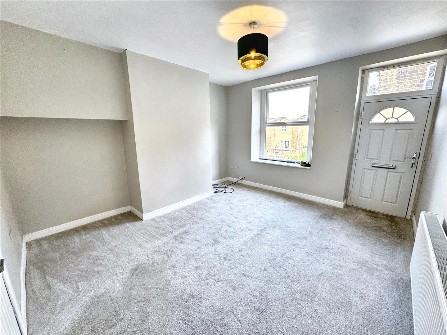 2 bed terraced house to rent in Elm Grove, Ingrow, Keighley, BD21 5EN  - Property Image 2
