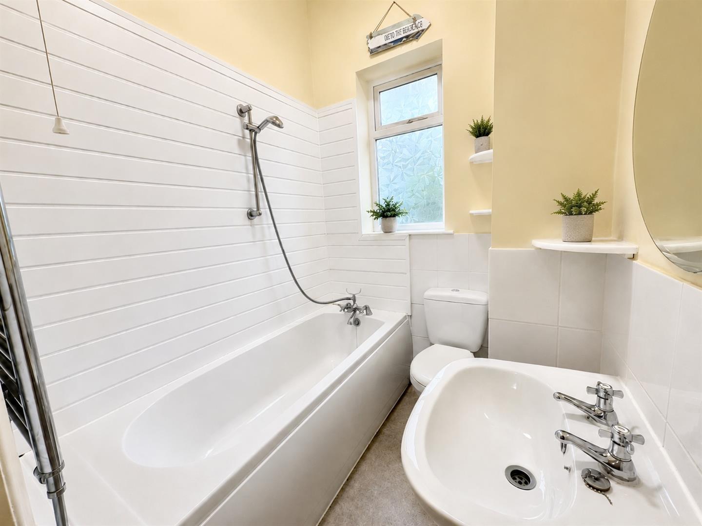 3 bed terraced house for sale in Prospect Terrace, Riddlesden, Keighley, BD20 5PP  - Property Image 8