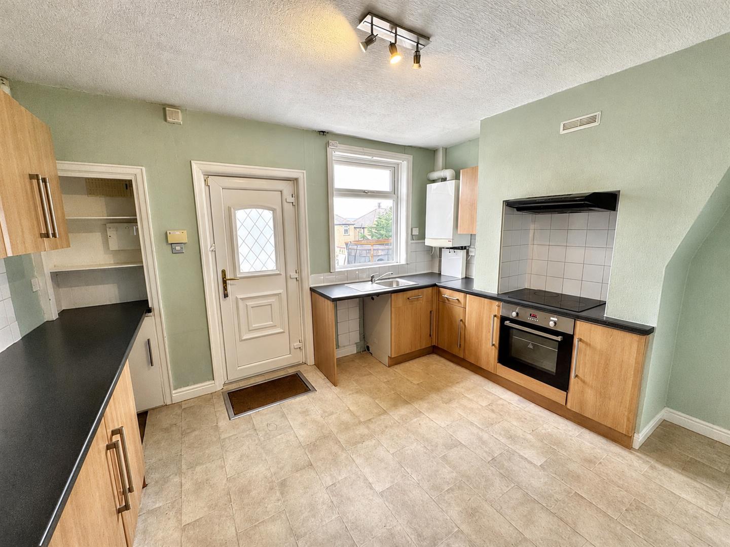 3 bed town house for sale in Sunnyhill Avenue, Keighley, BD21 1RX 2