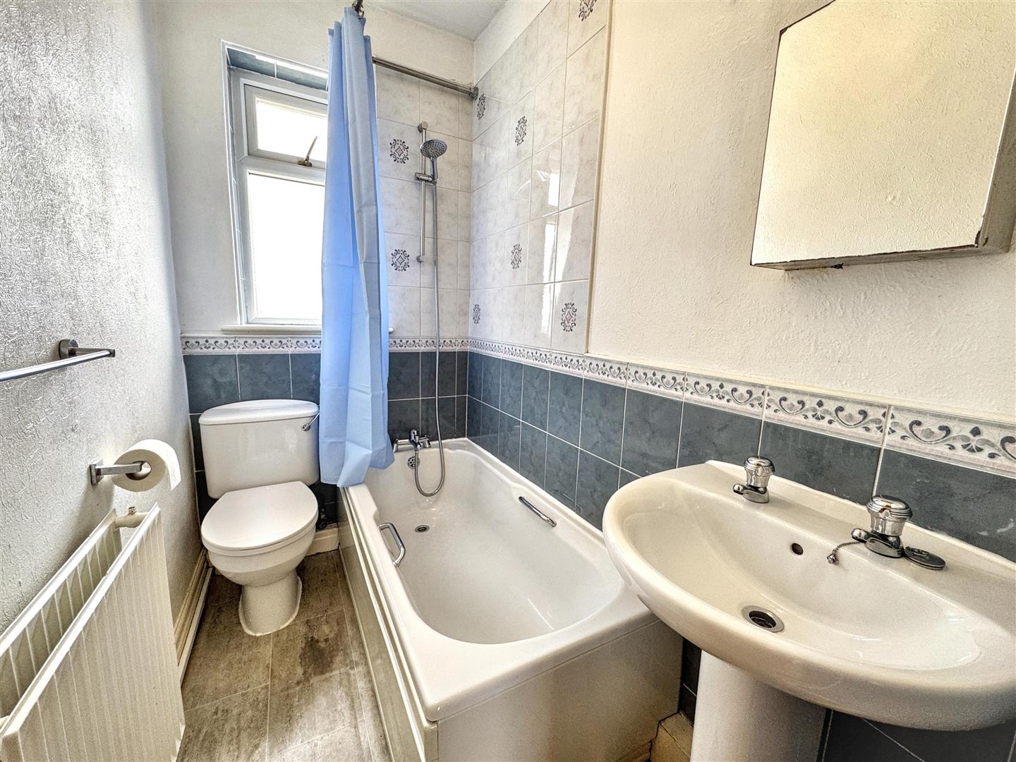 3 bed town house for sale in Sunnyhill Avenue, Keighley, BD21 1RX 7