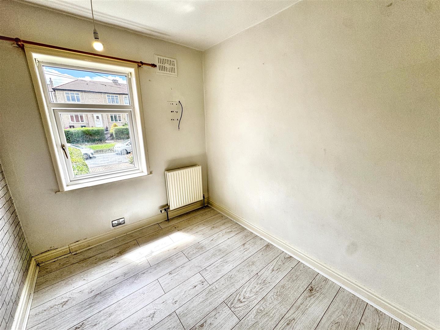 3 bed town house for sale in Sunnyhill Avenue, Keighley, BD21 1RX  - Property Image 6