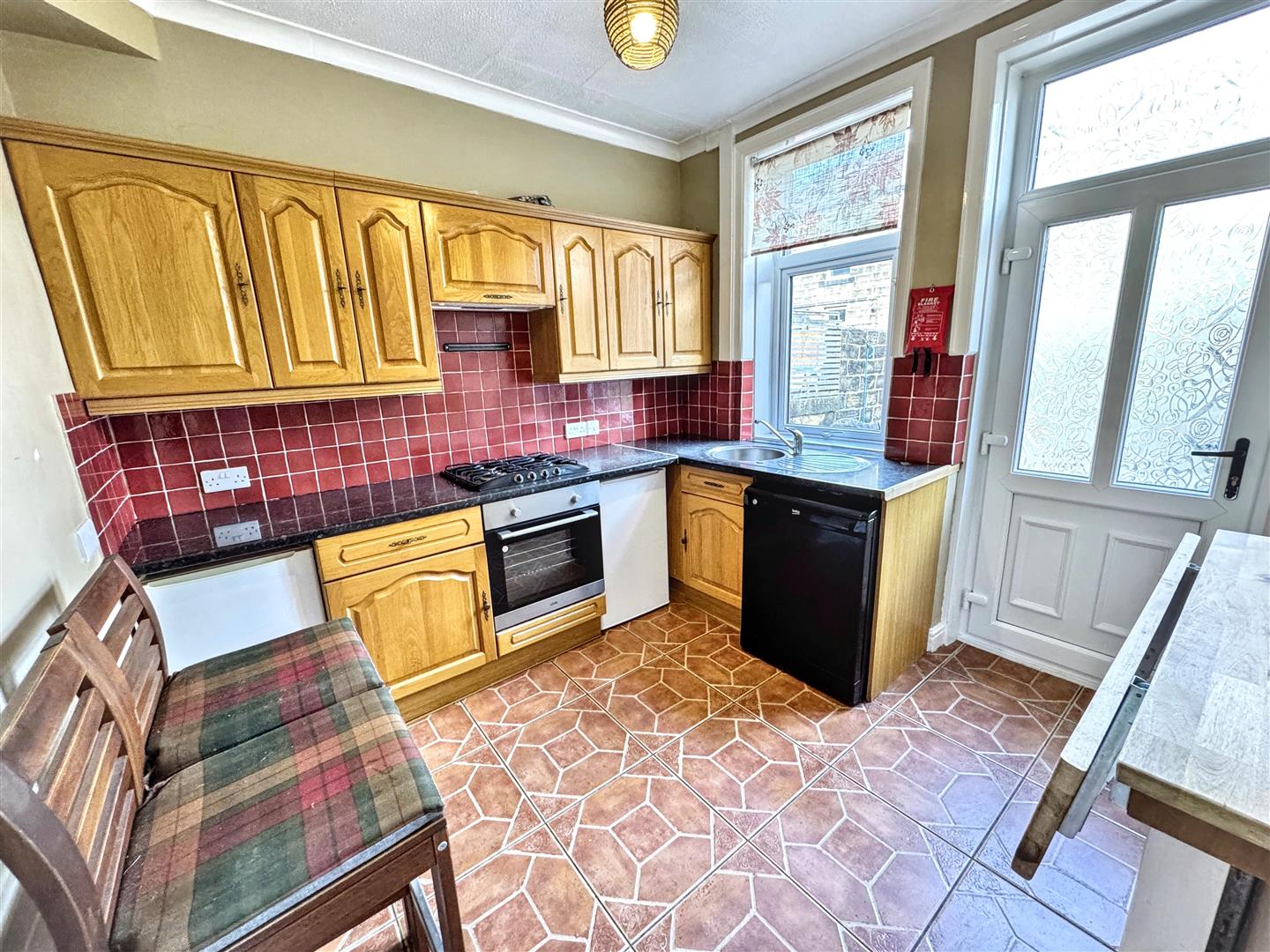3 bed terraced house for sale in Queen Street, Silsden, Keighley, BD20 0DS  - Property Image 3