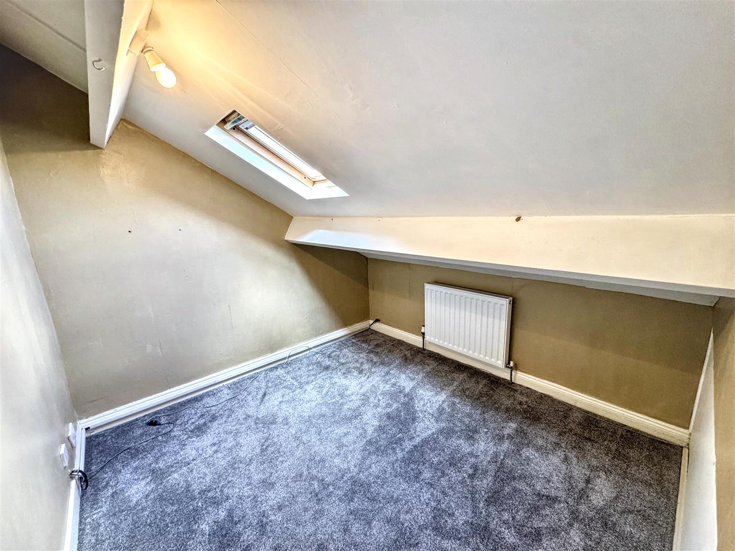 3 bed terraced house for sale in Queen Street, Silsden, Keighley, BD20 0DS  - Property Image 9