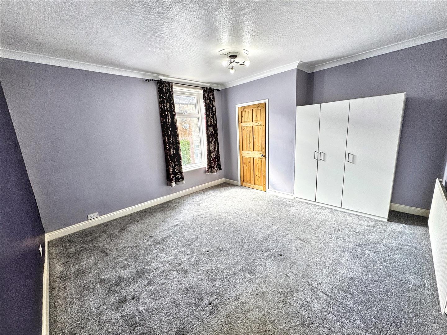 3 bed terraced house for sale in Queen Street, Silsden, Keighley, BD20 0DS  - Property Image 6