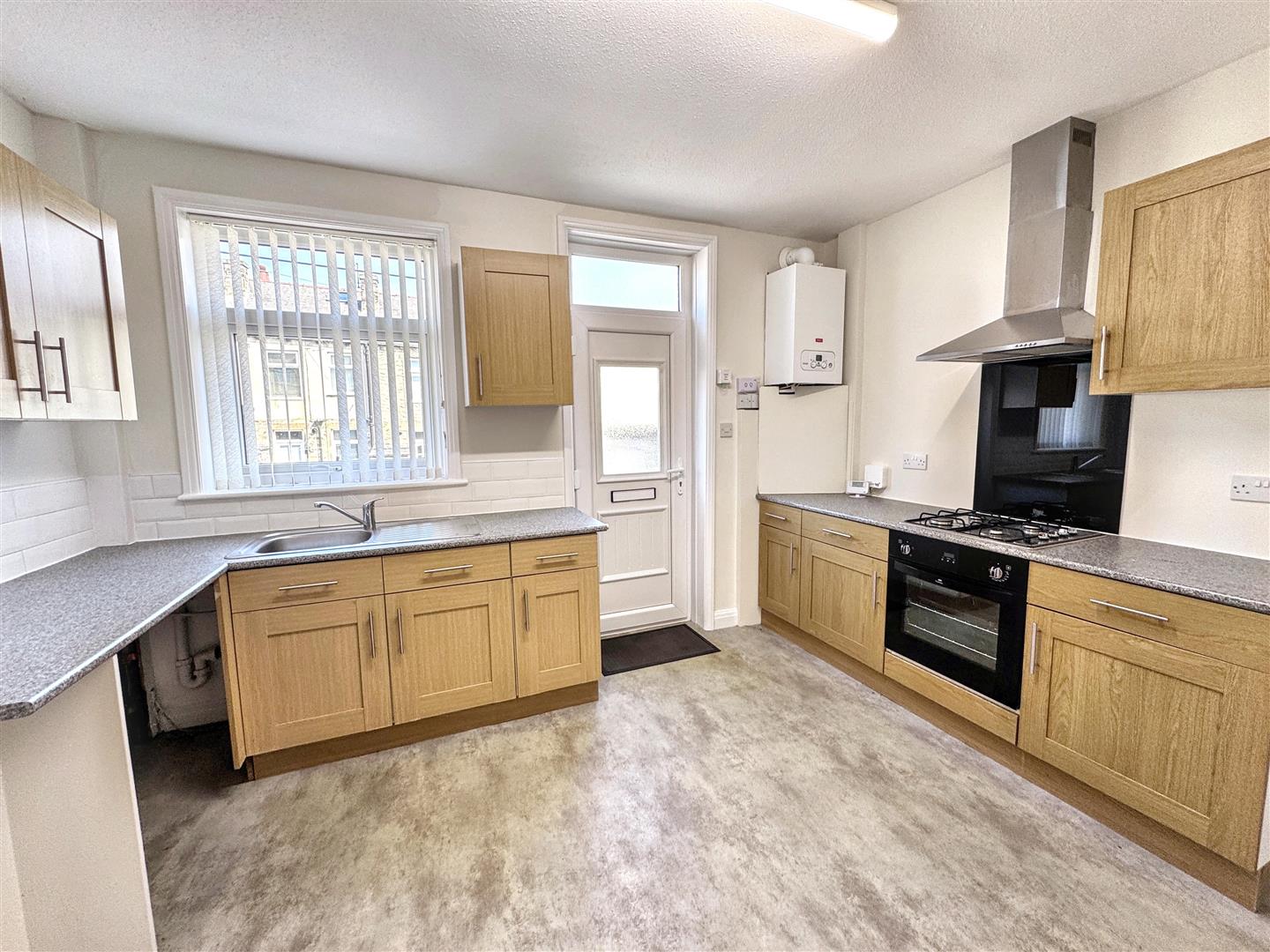 2 bed terraced house for sale in Mannville Walk, Keighley, BD22 6AG 2