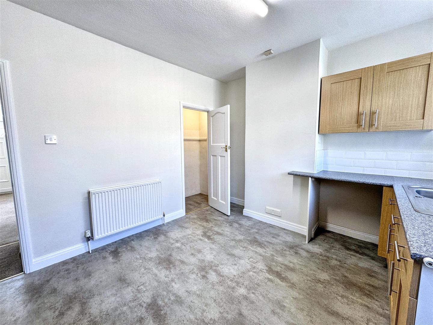2 bed terraced house for sale in Mannville Walk, Keighley, BD22 6AG 3