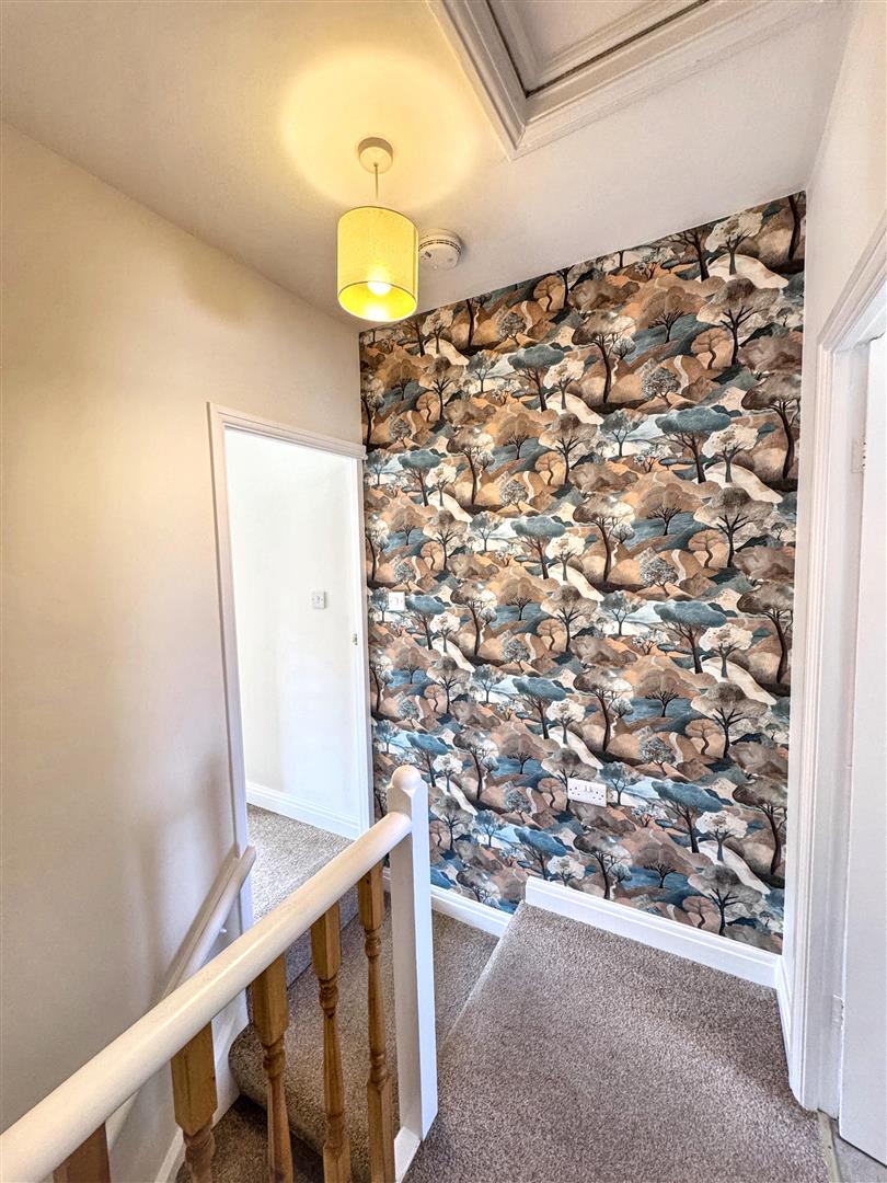 2 bed terraced house for sale in Mannville Walk, Keighley, BD22 6AG  - Property Image 9