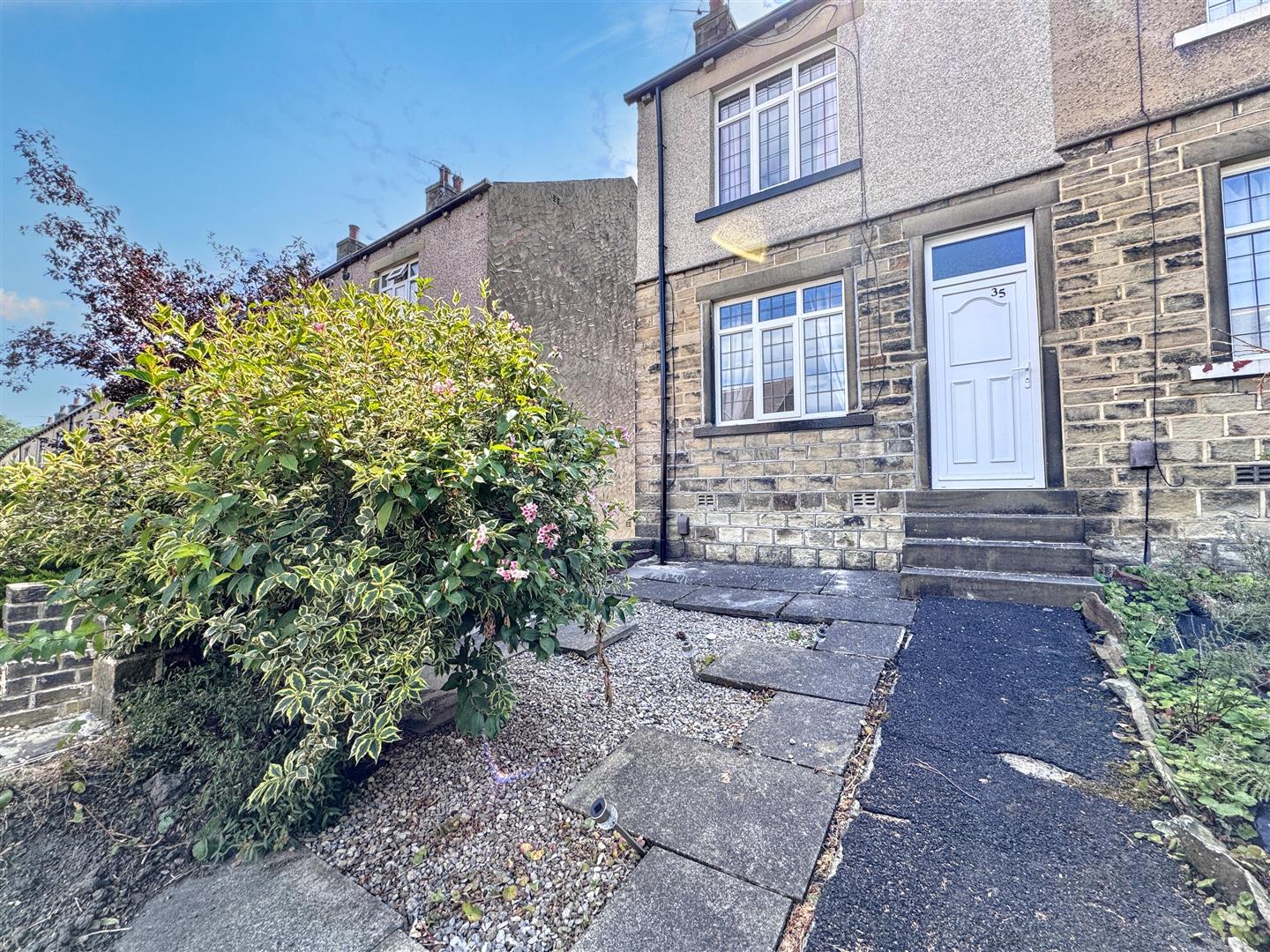 2 bed end of terrace house for sale in Mannville Walk, Keighley, BD22 6AQ 3