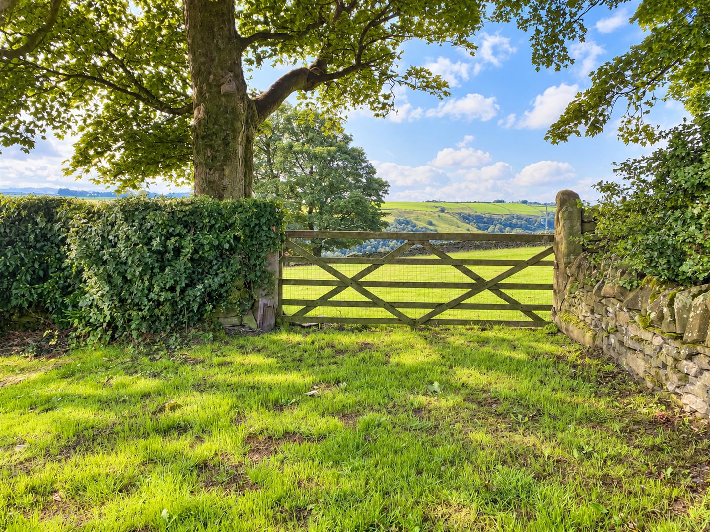 4 bed barn conversion for sale in Todley Hall Road, Oakworth, Keighley, BD22 0QB 25