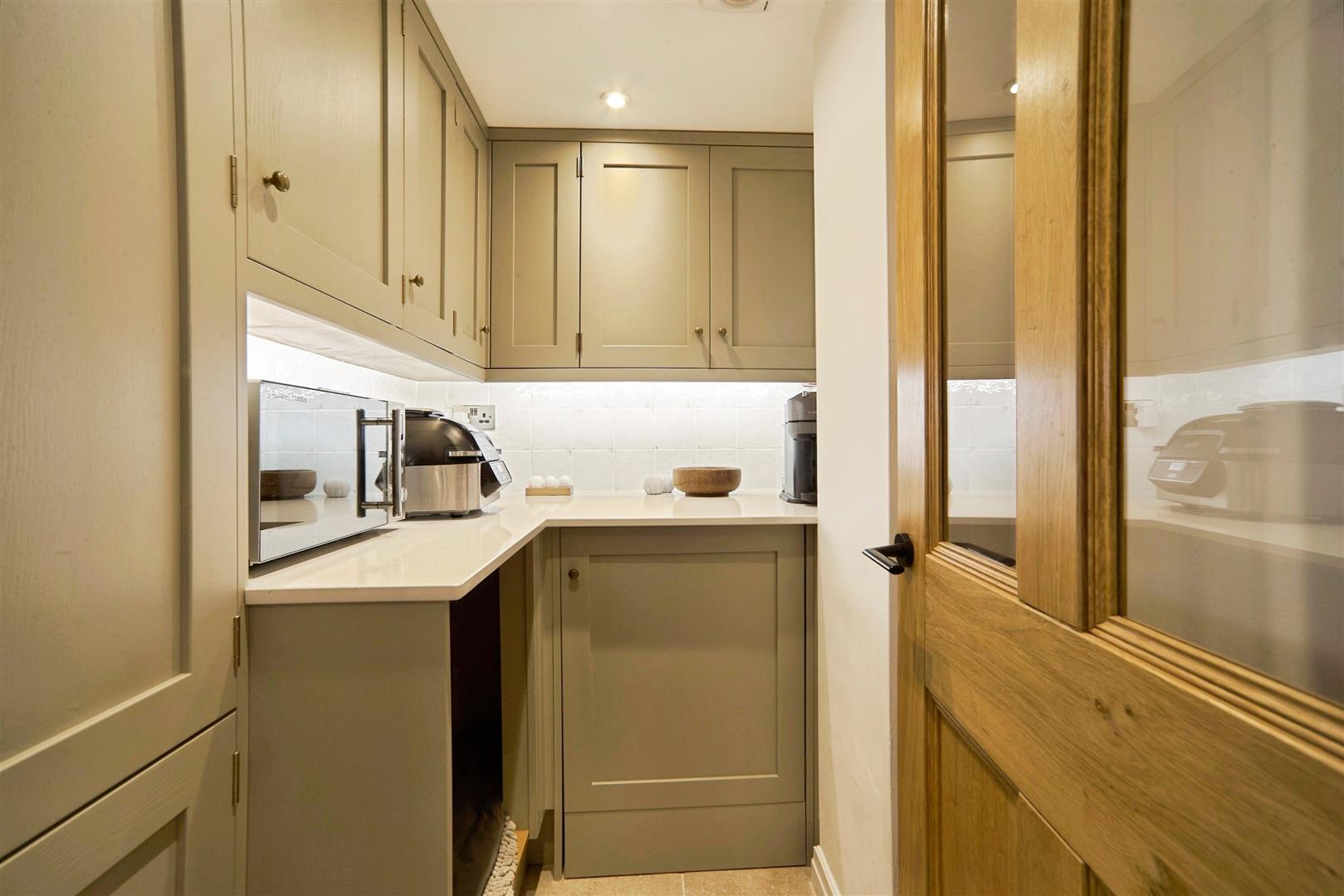 4 bed barn conversion for sale in Todley Hall Road, Oakworth, Keighley, BD22 0QB 9